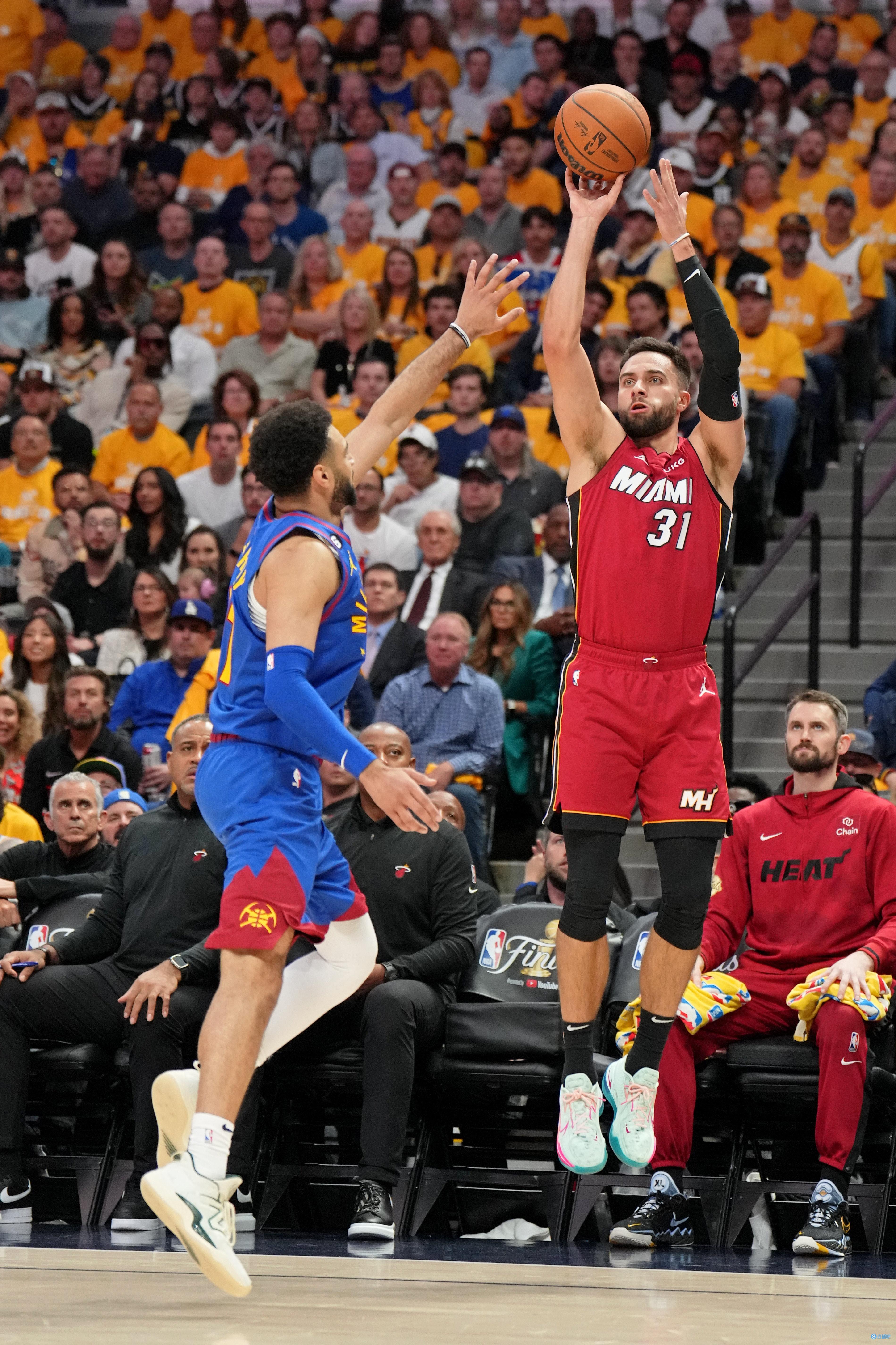 长途飞行增 长途飞行增